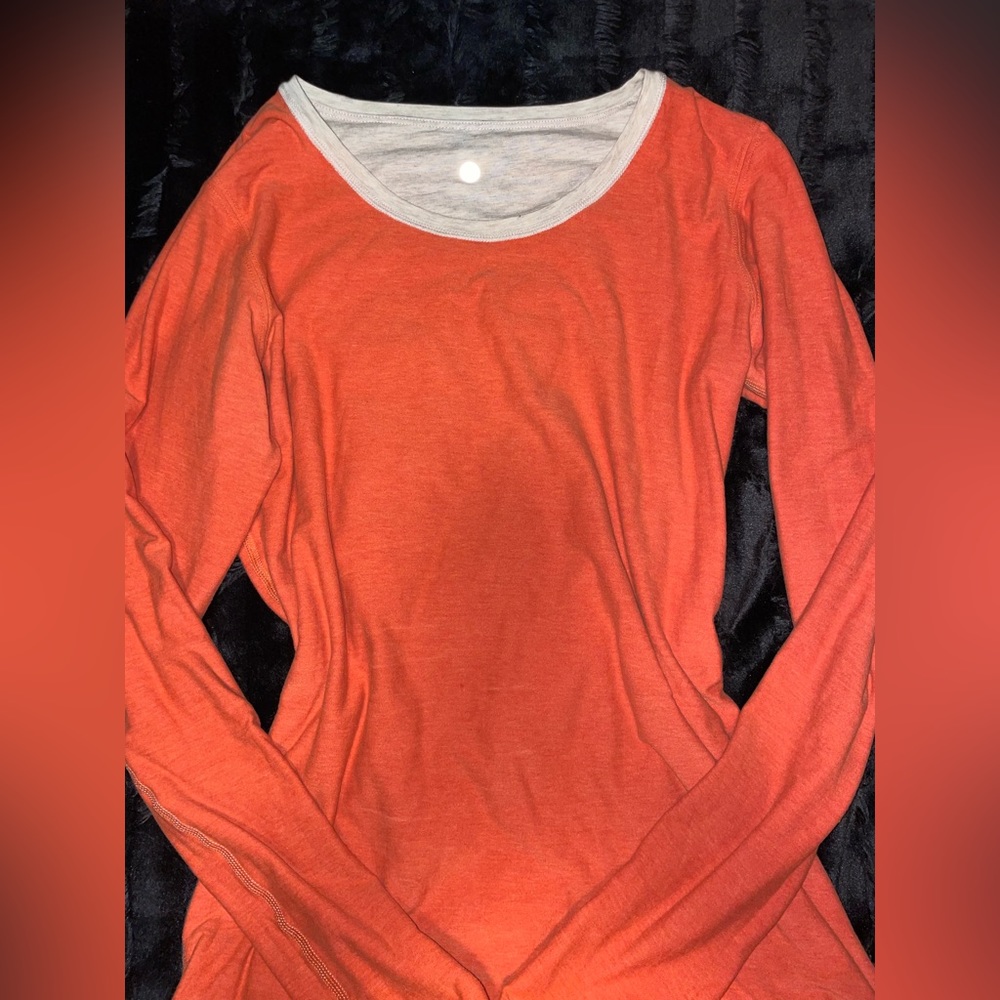 Reversible Lululemon long sleeve tee size 8
